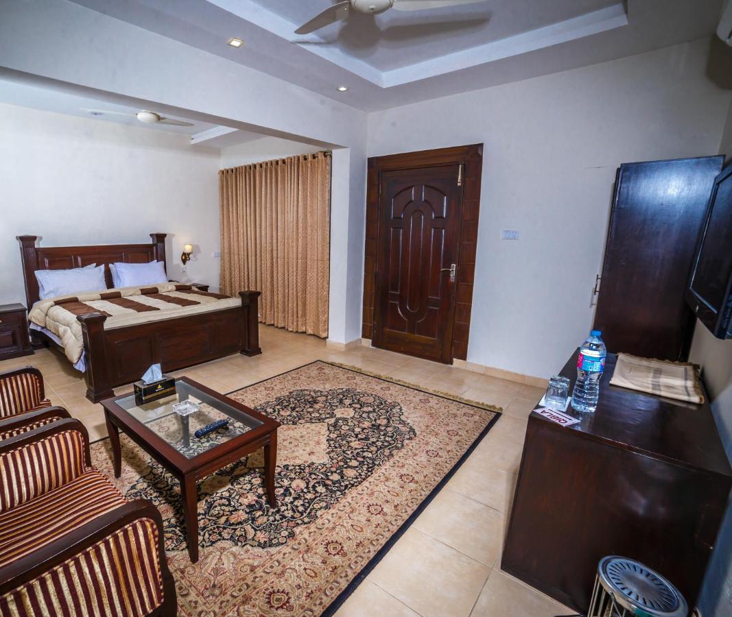Hotel Vip House Peschawar Exterior foto