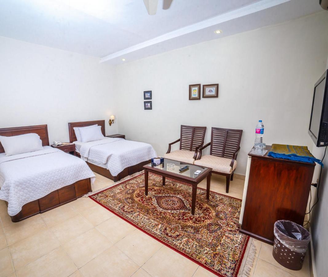 Hotel Vip House Peschawar Exterior foto